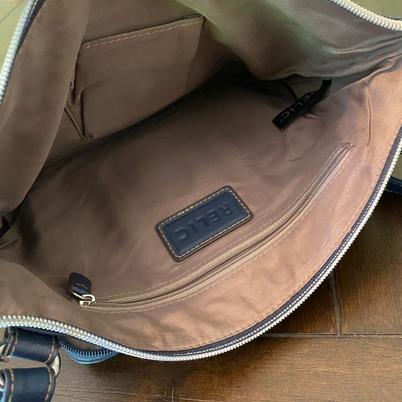 Relic Crossbody Purse Satchel Bag faux leather Vegan with matching wallet EUC - Picture 11 of 16